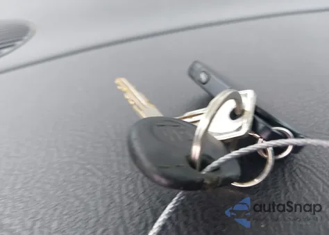 2005 Chevrolet Trailblazer Ls z USA, uszkodzony, nr VIN 1GNDS13S852221444